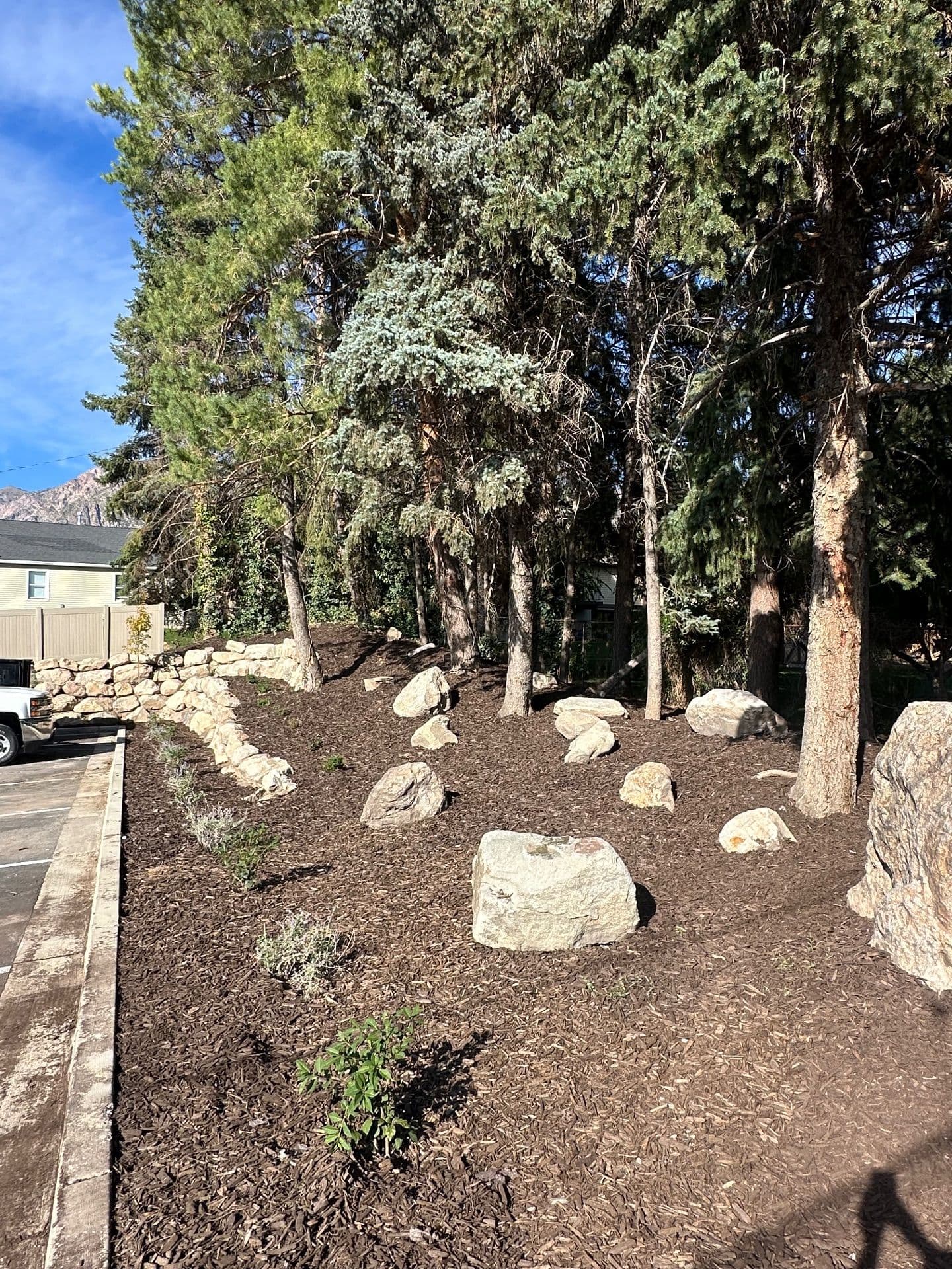 Gallery photos for Hexa Pavers and Rock Features Revamp Outdoor Space: Image #4