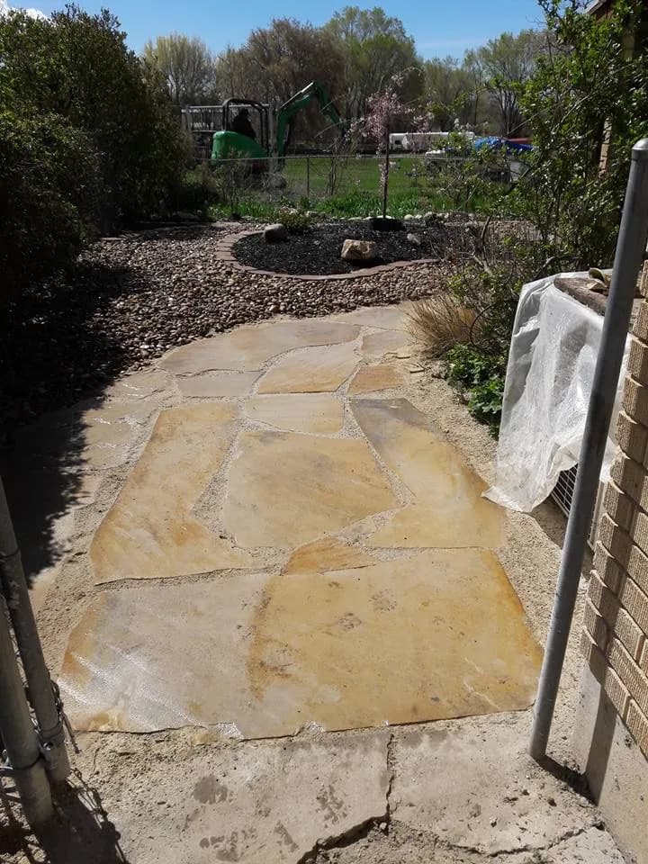 Gallery photos for Flagstone vs. Pavers - Here's How We Help You Choose: Image #5