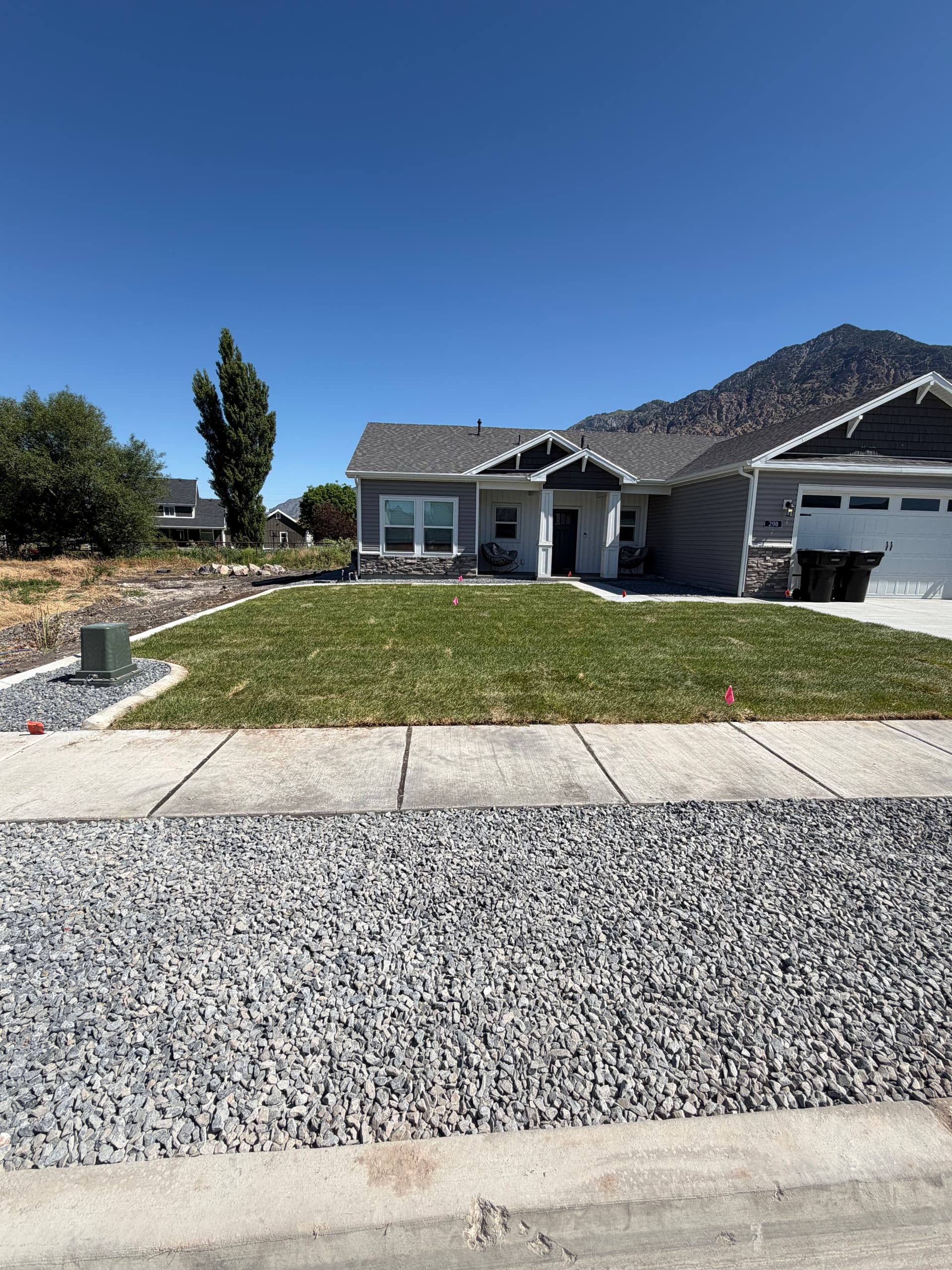 Gallery photos for Two Neighboring Yards Built from Bare Dirt Up: Image #1