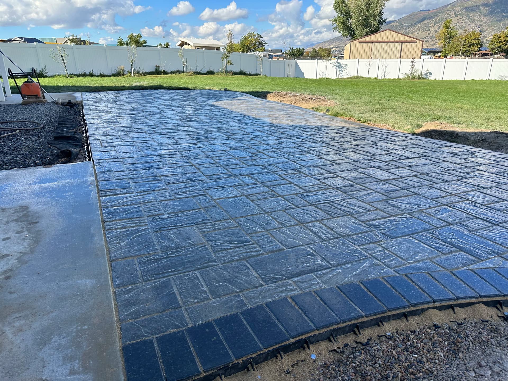 Gallery photos for Flagstone vs. Pavers - Here's How We Help You Choose: Image #9