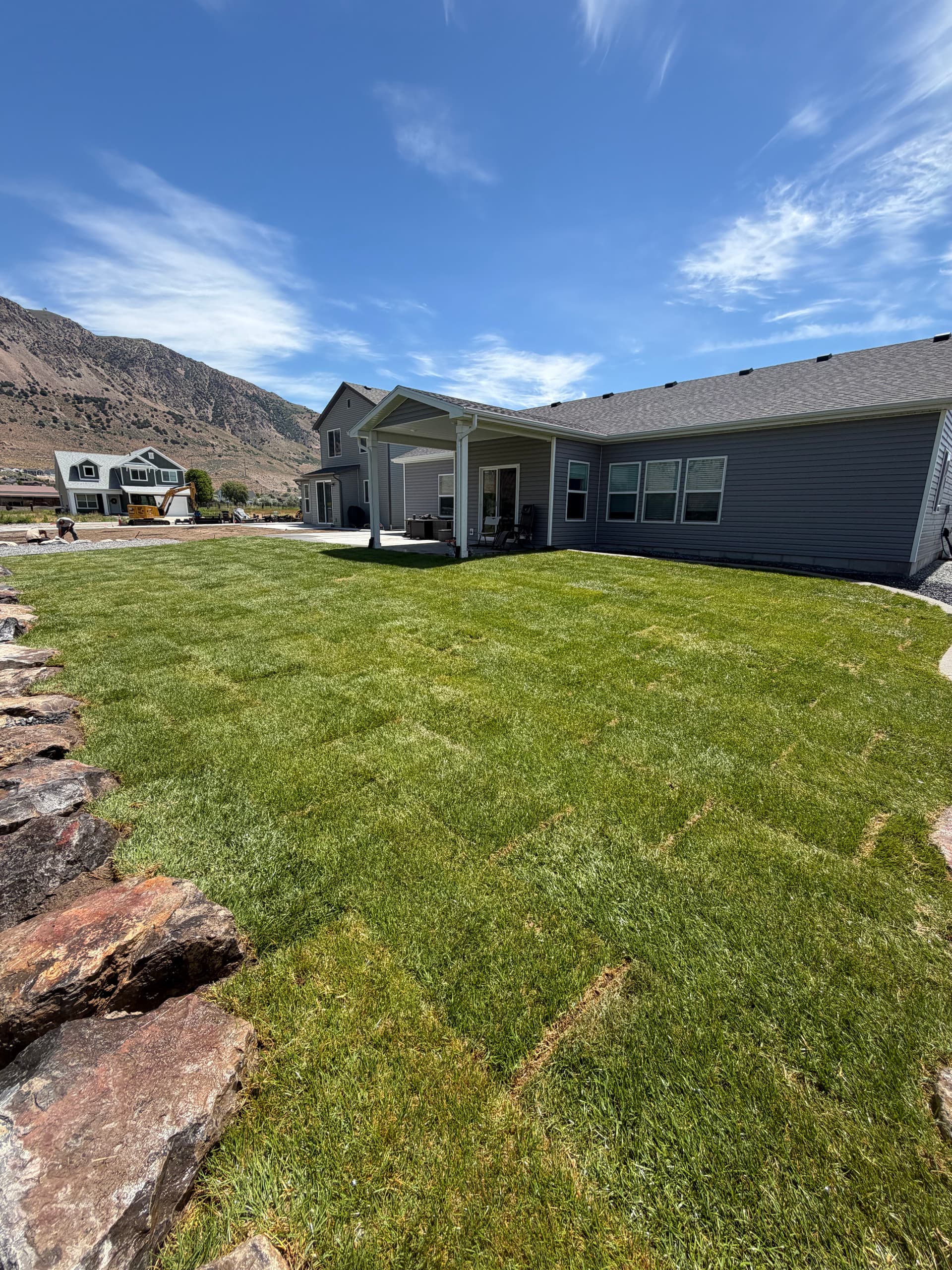 Gallery photos for Two Neighboring Yards Built from Bare Dirt Up: Image #2