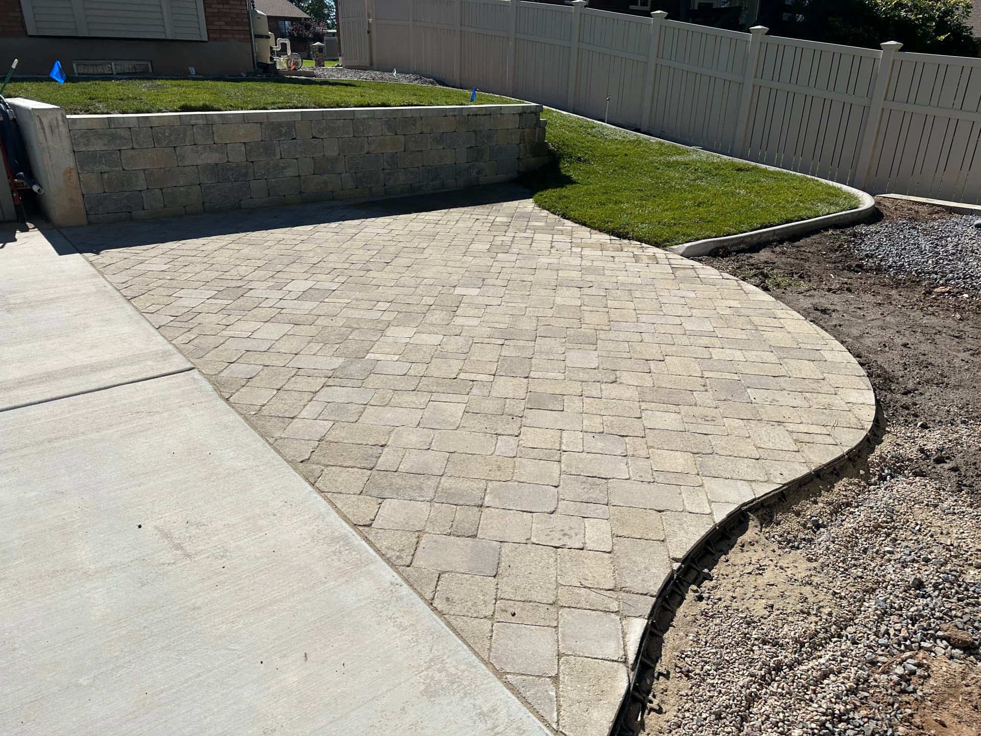 Gallery photos for Flagstone vs. Pavers - Here's How We Help You Choose: Image #8
