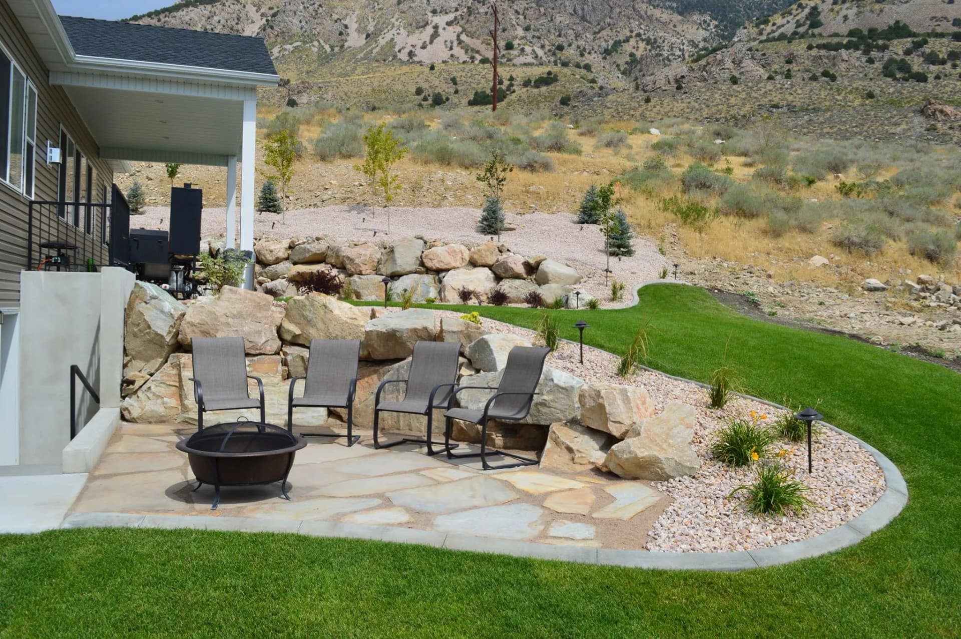 Gallery photos for Flagstone vs. Pavers - Here's How We Help You Choose: Image #6
