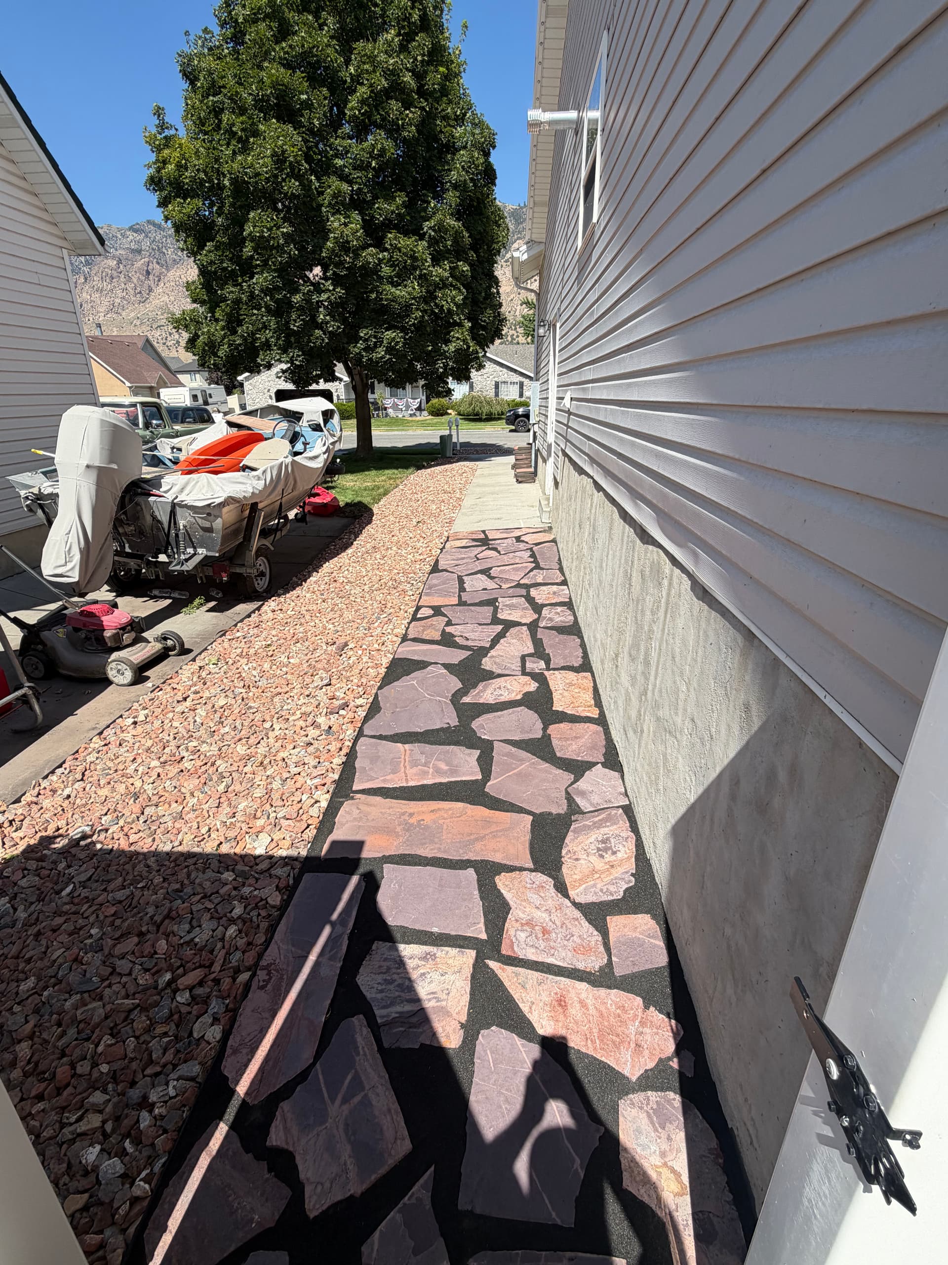 Gallery photos for Natural Flagstone Walkways and Patio That Actually Last: Image #4